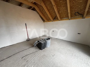 Casa individuala cu 5 camere carport si teren 478 mp Sura Mica Sibiu - imagine 15