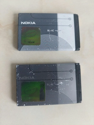 [BL-4C] Vând baterii originale Nokia BL-4C în stare f bună [poze reale]