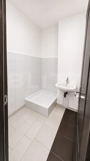 Apartament 4 camere, 77 mp, Zonă centrală - imagine 9