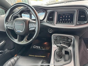 Dodge Challenger SXT 4x4 2018 - imagine 6