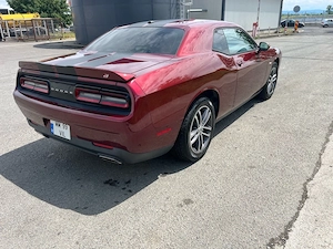 Dodge Challenger SXT 4x4 2018 - imagine 2