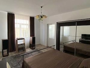 Oportunitate! Casă Individuală pe Calea Domnească   Zonă Excelentă, Curte Privată - imagine 5