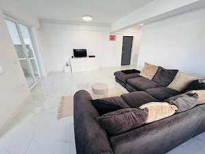 Eleganta si confort | 2 camere in bloc nou, parcare – zona Panoramic - imagine 2