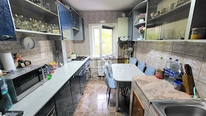 Apartament decomandat,4 camere,2 bai,etaj 2 Calea Lipovei - imagine 3
