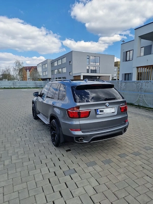 Vând BMW X5 E70 LCI   3.0d (245 CP)   Istoric Service   Stare Excelentă - imagine 3