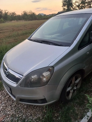 vand zafira opel - imagine 6