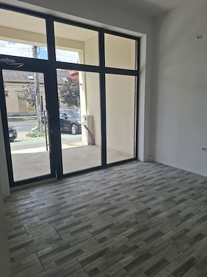 De inchiriat spatiul comercial cu vad stradal,Strada Brancoveanu,suprafata de 128 mp utili - imagine 4