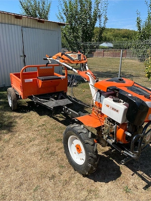 Motocultor + remorcă + accesorii (freză, năschitor, plantator cartofi