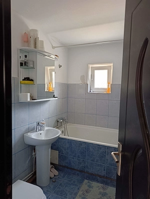 Vând apartament cu 3 camere  - imagine 5