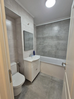 3 camere RENOVAT COMPLET | 59 mp | Str. Cameliei | Ploiești - imagine 6