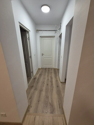 3 camere RENOVAT COMPLET | 59 mp | Str. Cameliei | Ploiești - imagine 8