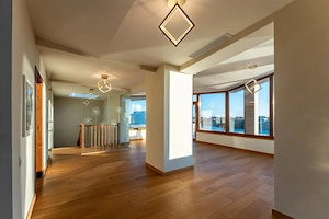 Resedinta contemporana in Mogosoaia | Piscina | Acces direct la lac - imagine 11