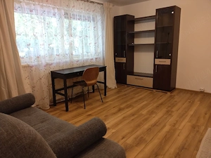închiriez apartament 2 camere  - imagine 2