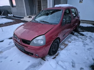 dezmembrez renault clio 1.5ci