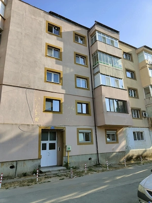 Apartament 4 camere CARACAL decomandat HCC 90 mp2 etaj 2 - imagine 7