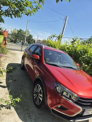 Lada Vesta Cross SUV - imagine 5
