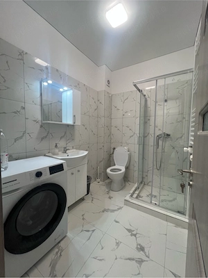 Inchiriez Garsoniera Militari Residence - imagine 4
