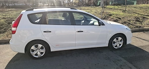 Hyundai i30 combi crdi - imagine 3