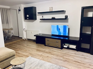 Garsonieră spațioasă, renovată, Titan   IOR | 10 min metrou | Proprietar - imagine 3