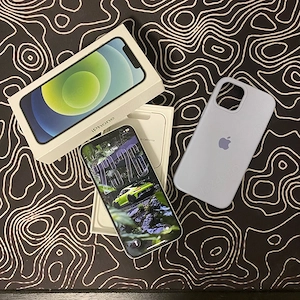 iPhone 12 64GB Green - Husă + Încărcător Original