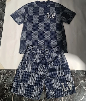 Compleu Louis Voitton