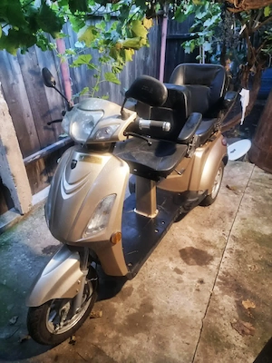 Triciclu electric RDB V-Klass, fara permis, 2 locuri, 25 km h - imagine 2