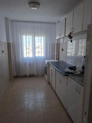 Vand apartament 2 camere decomandate ,dependinte ,2 balcoane,etaj 8 din 11. - imagine 5