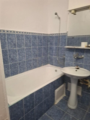 Vand apartament 2 camere decomandate ,dependinte ,2 balcoane,etaj 8 din 11. - imagine 7