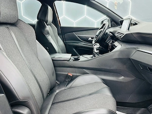 Peugeot 3008 - imagine 16