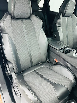Peugeot 3008 - imagine 17