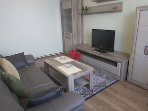 inchiriez apartament 3 camere, decomandat, ultracentral - imagine 2