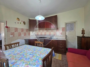 Casa aproape de centru Tarnaveni cu 936 mp teren - imagine 13
