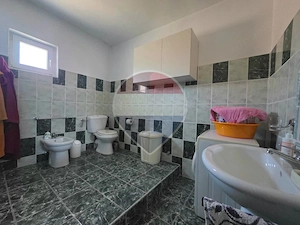 Casa aproape de centru Tarnaveni cu 936 mp teren - imagine 19