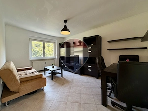 Apartament cu 2 camere de închiriat - zona Central