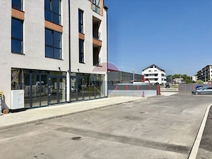 Spațiu comercial de 185mp | cladire noua | în zona Tractorul - imagine 2