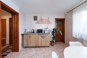 Casa  cu gradina  Sacele -Zona centrala - imagine 7