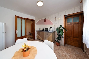 Casa  cu gradina  Sacele -Zona centrala - imagine 20