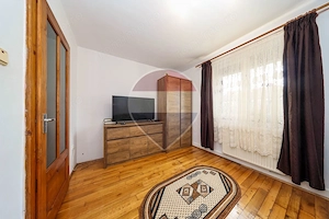 Casa  cu gradina  Sacele -Zona centrala - imagine 10