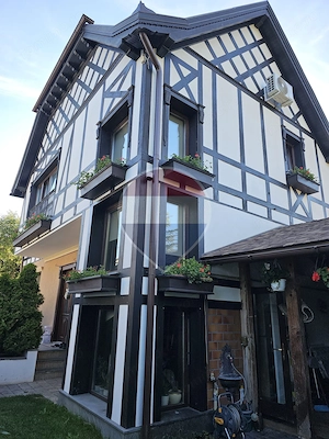 Casă elegantă și complet renovată str. Anton Pann