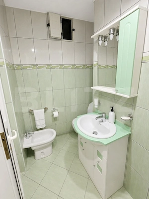 Apartament 2 camere, 58 mp, zona Micro 12 - imagine 9