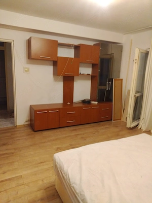 Direct proprietar închiriez garsoniera pe str Secuilor, spatioasa cu balcon renovata in aug 2026  - imagine 4