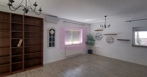 Casă 2019, P+1+pod, renovată, curte amenajată, aproape de pădure - imagine 9