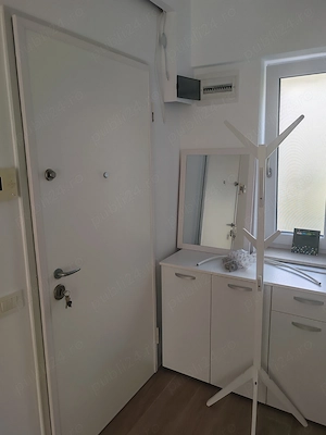Închiriez 3 camere Gruia - imagine 7