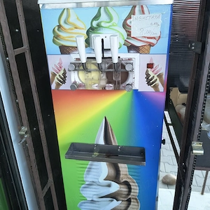 mașină de înghețată 