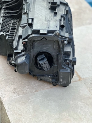 Far Dreapta Audi Q8 Matrix LED fara module - imagine 9