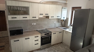 Apartament 2 camere complet mobilat si utilat cu loc de parcare in curte, spatii verzi, zona BRYTIM - imagine 4