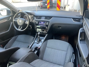SKODA OCTAVIA,AN 2018,MOTOR 1,6 Diesel,Cutie  Automata,Pilot,Scaune Incalzite,BIXENON LEDURI, - imagine 10