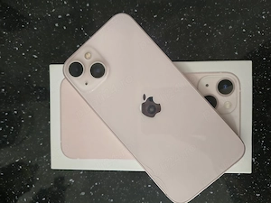 Vând iPhone 13