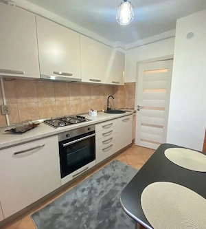 BRASOV chirie apartament decomandat cu 2 camere
