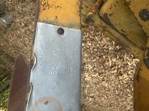 Plug hoard 3 capuri cu fiare noi și dălți dau la schimb pe juninca sau vaca  - imagine 5
